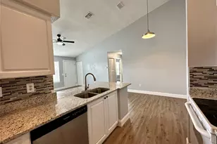 1201 Bermuda Lakes Ln, Kissimmee, FL 34741 - Photo 2