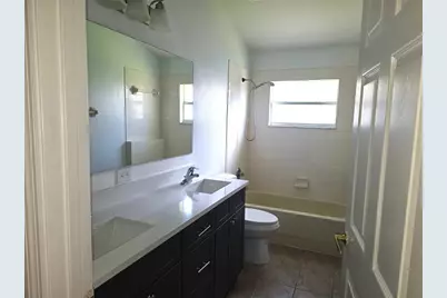 707 Stonewyk Way, Kissimmee, FL 34744 - Photo 16