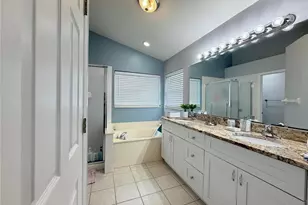 1029 Surge Ct, Orlando, FL 32828 - Photo 16