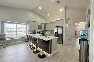 1029 Surge Ct, Orlando, FL 32828 - Photo 6