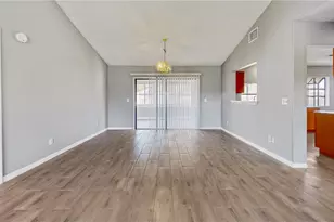 305 Medina Ct, Kissimmee, FL 34758 - Photo 2