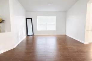 2704 Lucas Lakes Ln, Kissimmee, FL 34744 - Photo 6