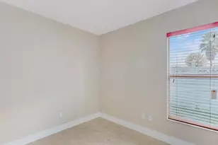 210 Coral Reef Cir, Kissimmee, FL 34743 - Photo 20