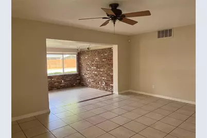 27 Lind Avenue, Kissimmee, FL 34744 - Photo 4