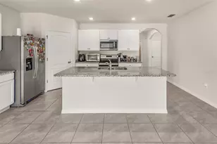 4088 Sherlock Ct, Orlando, FL 32824 - Photo 4