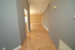 205 Indian Point Cir, Kissimmee, FL 34746 - Photo 6