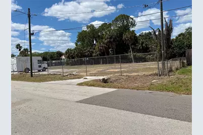 7511 Winchester Drive, Tampa, FL 33615 - Photo 16
