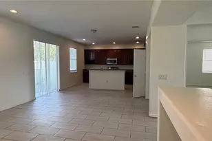 4484 Philadelphia Cir, Kissimmee, FL 34746 - Photo 4