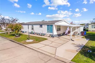 4704 Lanca Ln, Saint Cloud, FL 34772 - Photo 2