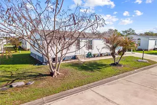 4704 Lanca Ln, Saint Cloud, FL 34772 - Photo 4