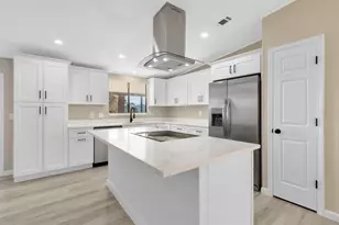 217 Ellsworth Dr, Kissimmee, FL 34758 - Photo 4