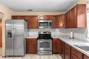 5866 Grand Canyon Dr, Orlando, FL 32810 - Photo 16