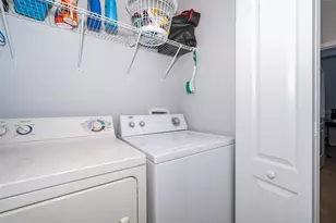 9377 Jasmine Flower Ln, Orlando, FL 32832 - Photo 16