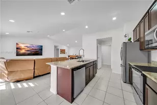 1105 NW 24th Pl, Cape Coral, FL 33993 - Photo 12