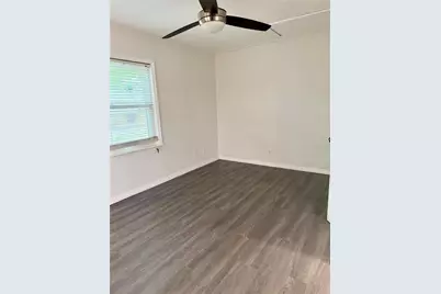 2419 Wells Avenue, Sarasota, FL 34232 - Photo 10