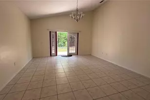 979 Hacienda Cir, Kissimmee, FL 34741 - Photo 2