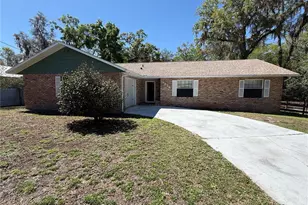 3876 NE 27th Ct, Ocala, FL 34479 - Photo 2