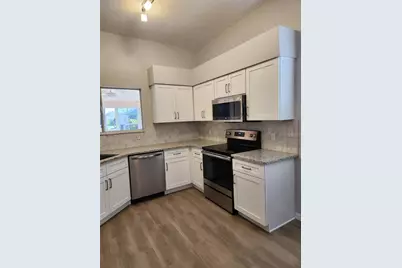 309 Chula Vista Avenue, Lady Lake, FL 32159 - Photo 10