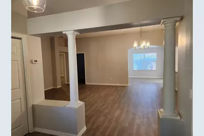 309 Chula Vista Avenue, Lady Lake, FL 32159 - Photo 4