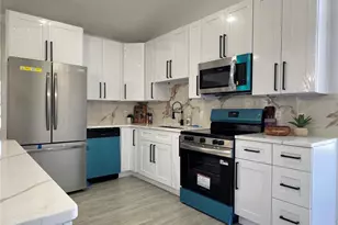 10 Hickory Loop, Ocala, FL 34472 - Photo 2