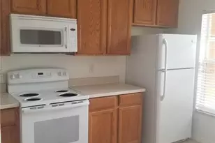 705 Chelsea Dr, Davenport, FL 33897 - Photo 2