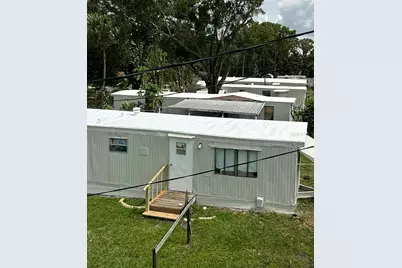 728 N Chestnut Road, Lakeland, FL 33815 - Photo 1