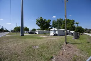 728 N Chestnut Rd, Lakeland, FL 33815 - Photo 24