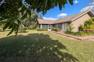 408 Lexington Dr, Sebring, FL 33876 - Photo 2