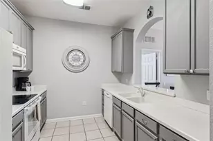 4862 Cayview Ave, Orlando, FL 32819 - Photo 12