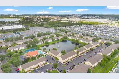 2855 Club Cortile Circle, Kissimmee, FL 34746 - Photo 32