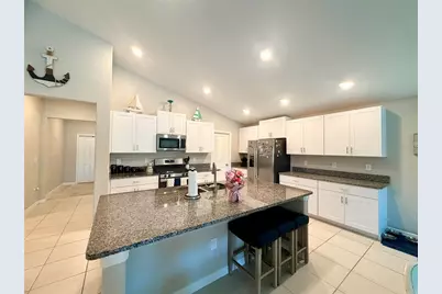 9328 Channing Hill Drive, Sun City Center, FL 33573 - Photo 8