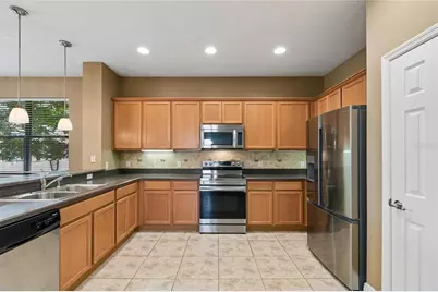 555 Presido Park Pl, Poinciana, FL 34759 - Photo 14