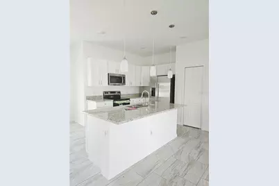 39 Catalina Court, Kissimmee, FL 34758 - Photo 4