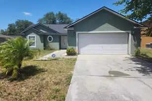 754 Pelican Ct, Poinciana, FL 34759 - Photo 2