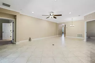 224 Granada Ln, Davenport, FL 33837 - Photo 16