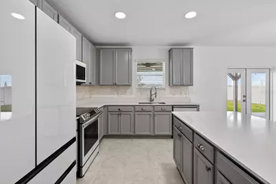 124 Pineywoods Street, Saint Cloud, FL 34771 - Photo 12