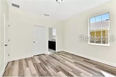 285 N Kentucky Avenue, Umatilla, FL 32784 - Photo 8