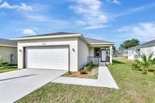 285 N Kentucky Ave, Umatilla, FL 32784 - Photo 2