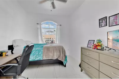 2654 Hawthorne Lane, Kissimmee, FL 34743 - Photo 16