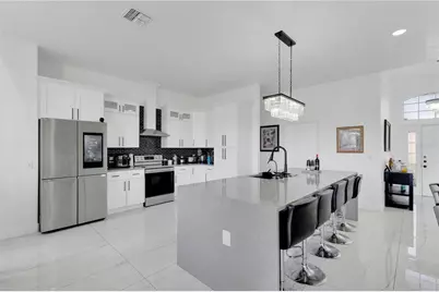 2654 Hawthorne Lane, Kissimmee, FL 34743 - Photo 8