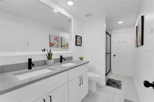 2654 Hawthorne Ln, Kissimmee, FL 34743 - Photo 14