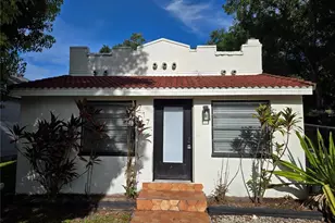 717 Illinois Ave, Saint Cloud, FL 34769 - Photo 2