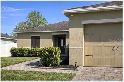 418 Blue Lake Circle, Kissimmee, FL 34758 - Photo 2