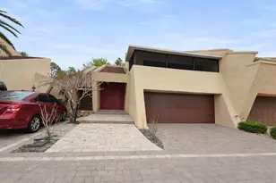 28 Casarena Ct, Winter Haven, FL 33881 - Photo 1