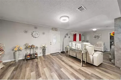 2605 Island Oaks E, Lakeland, FL 33805 - Photo 10