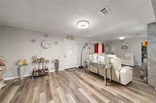 2605 Island Oaks E, Lakeland, FL 33805 - Photo 10