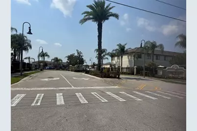 2438 N Seven Oaks Drive, Saint Cloud, FL 34772 - Photo 4