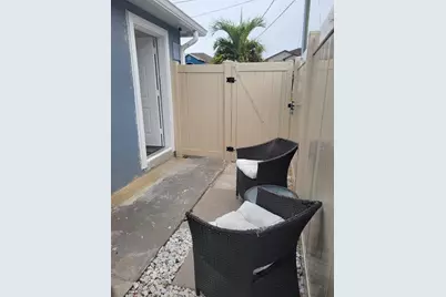 531 Lakeview Court, Kissimmee, FL 34759 - Photo 4