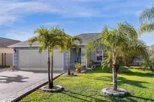 531 Lakeview Ct, Kissimmee, FL 34759 - Photo 1