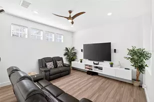 810 Lake Evalyn Dr, Celebration, FL 34747 - Photo 4